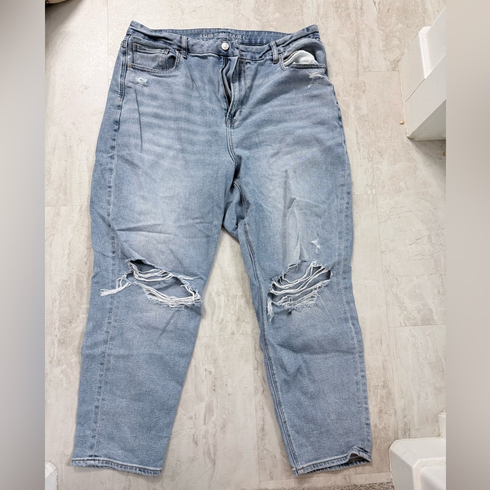 American Eagle Distressed Light Blue Jeans